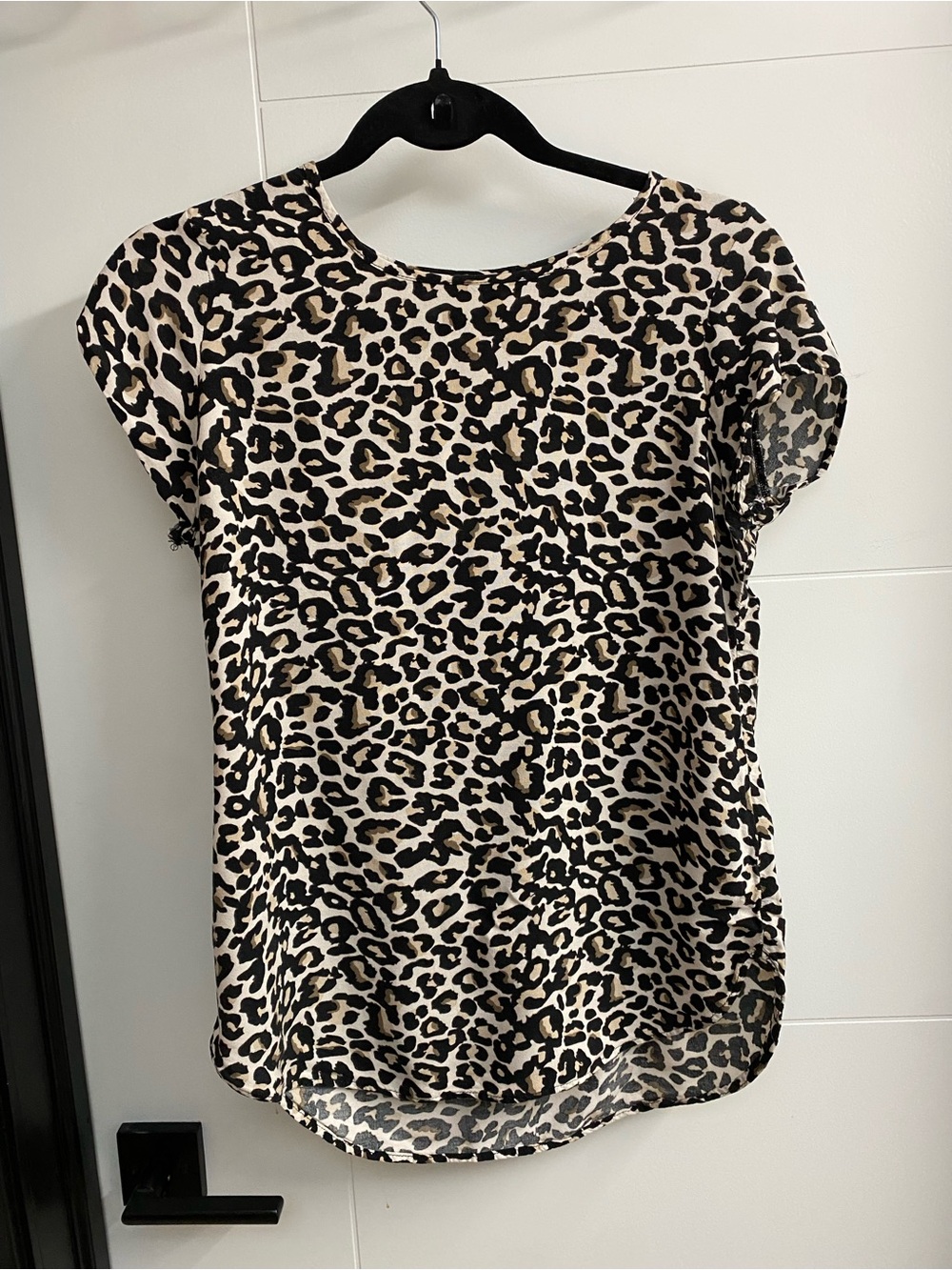 Vero Moda Leopard Print Short Sleeve Blouse - Beige & Black